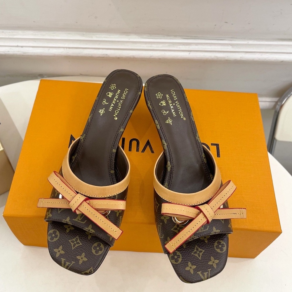 Women's Louis Vuitton x Takashi Murakami Monogram Bow Kitten Heel Mules